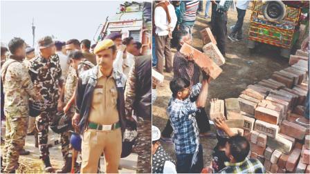 બાબરી મસ્જિદનો પથ્થર મુકાયો ત્યારે પોલીસનો કડક બંદોબસ્ત ગોઠવવામાં આવ્યો હતો. લોકો પોતાની સાથે બે-બે ઈંટો માથે લઈને મસ્જિદના કાર્યક્રમમાં જોડાયા હતા.