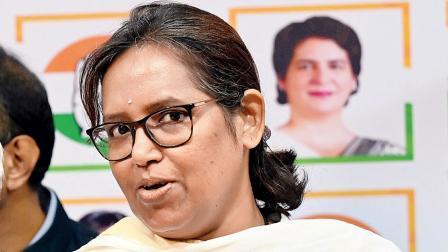 વર્ષા ગાયકવાડ