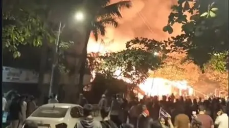 મીરા રોડના પ્લેઝન્ટ પાર્ક વિસ્તારમાં ભીષણ આગ લાગી