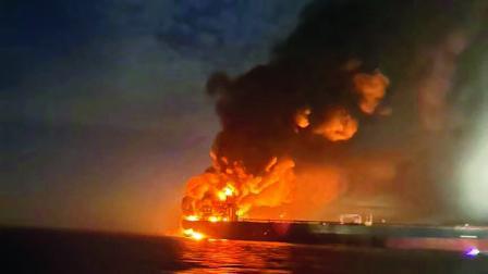 બ્લૅક સીમાં પાણીની અંદરના સી બેબી ડ્રોન દ્વારા બે રશિયન ઑઇલ ટૅન્કર ‘વિરાટ’ અને ‘કૈરોસ’ પર હુમલો કરવામાં આવ્યો હતો.