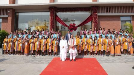 શ્રીમદ્ રાજચંદ્ર સર્વમંગલ સેન્ટર ઓફ એક્સેલન્સ ફોર વુમનનું ઉદ્ઘાટન