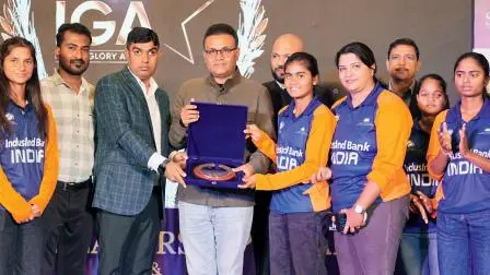 ચૅમ્પિયન બ્લાઇન્ડ વિમેન્સ ટીમને સન્માનિત કરી વીરેન્દર સેહવાગે