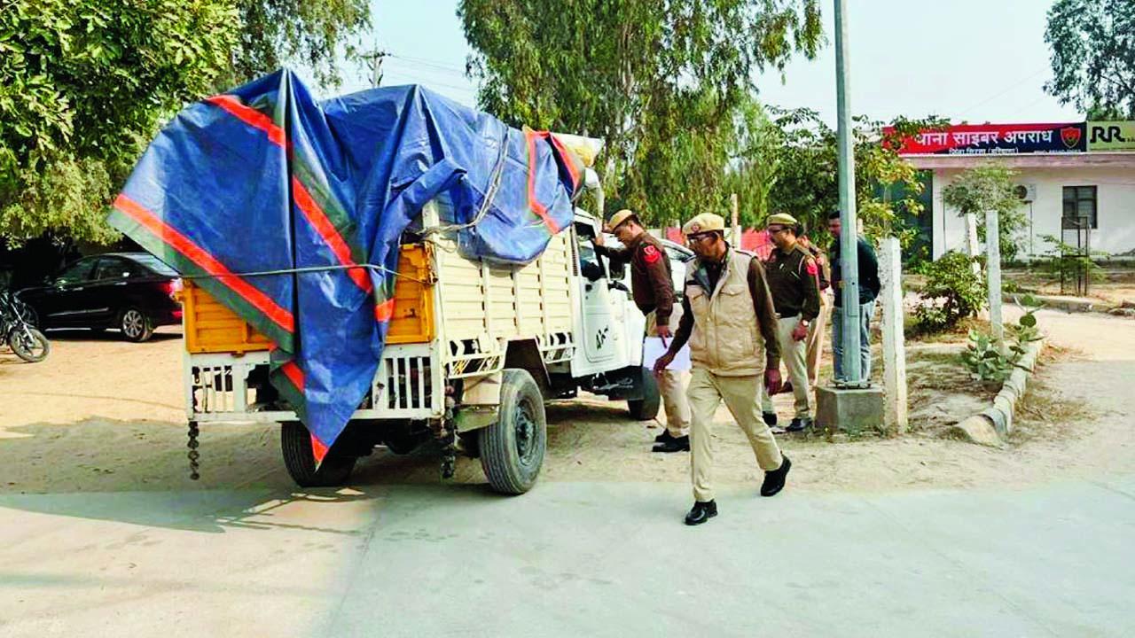  એક યુવકે પોતાની મા અને તેના પ્રેમીનું ગળું દબાવીને હત્યા કરી