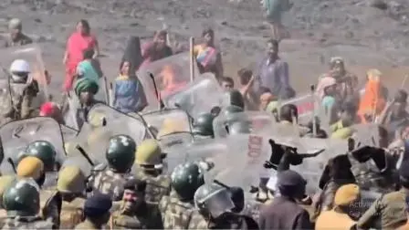 ગ્રામજનો અને પોલીસ વચ્ચે પથ્થરમારો (તસવીર સૌજન્ય: સોશિયલ મીડિયા) 