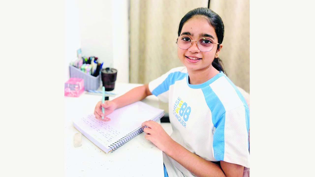 નરેન્દ્ર મોદીને પત્ર લખનાર સુરતની સ્કૂલગર્લ ભાવિકા માહેશ્વરી.