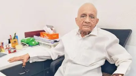 જીવનને જીવવાનો તેમનો દૃષ્ટિકોણ ખરેખર અન્યના જીવનમાં ઉત્સાહ અને સકારાત્મકતા ભરી દે છે