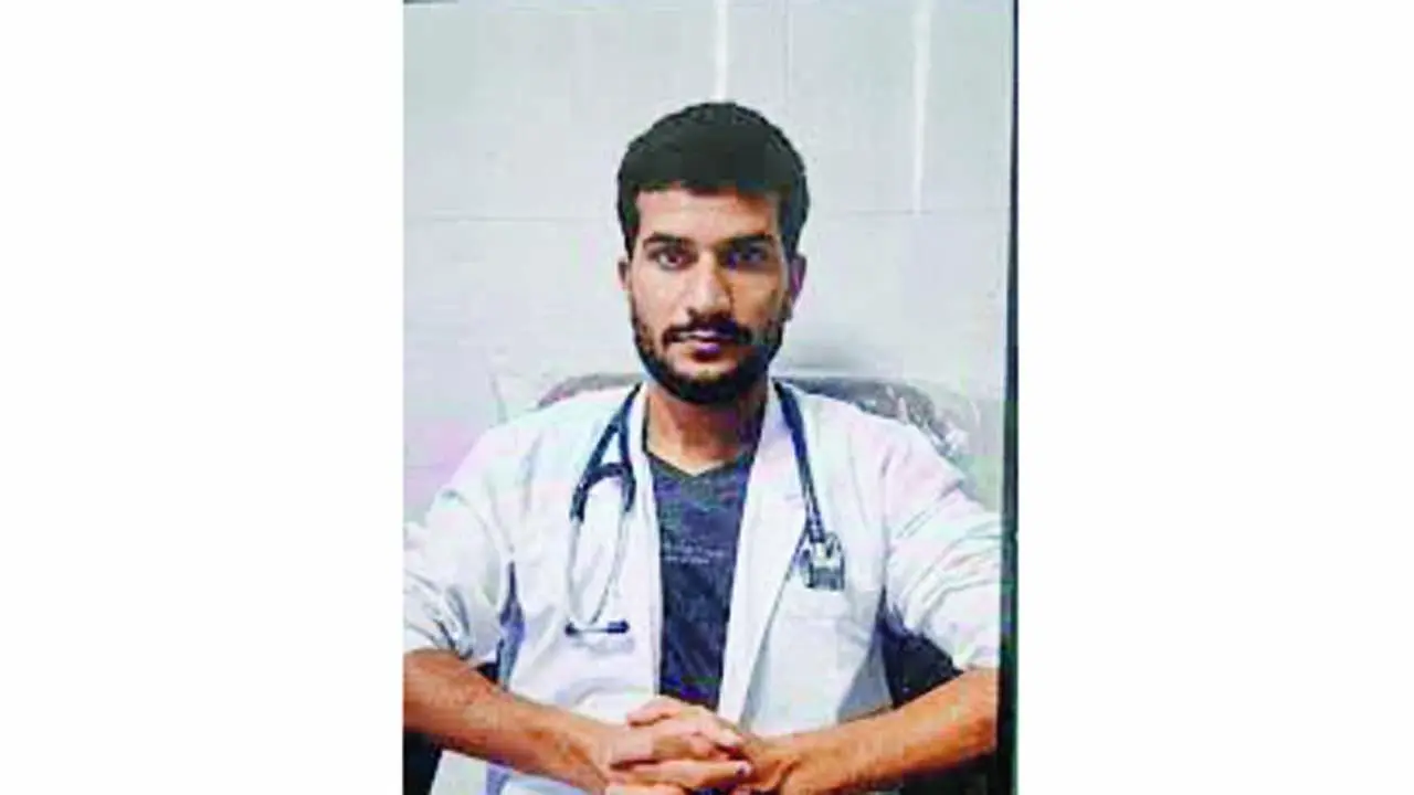 લાલ કિલ્લા પાસે વિસ્ફોટ કરનારા ડૉ. નબી ઉમરના અવશેષ લેવા કોઈ આવ્યું જ નહીં