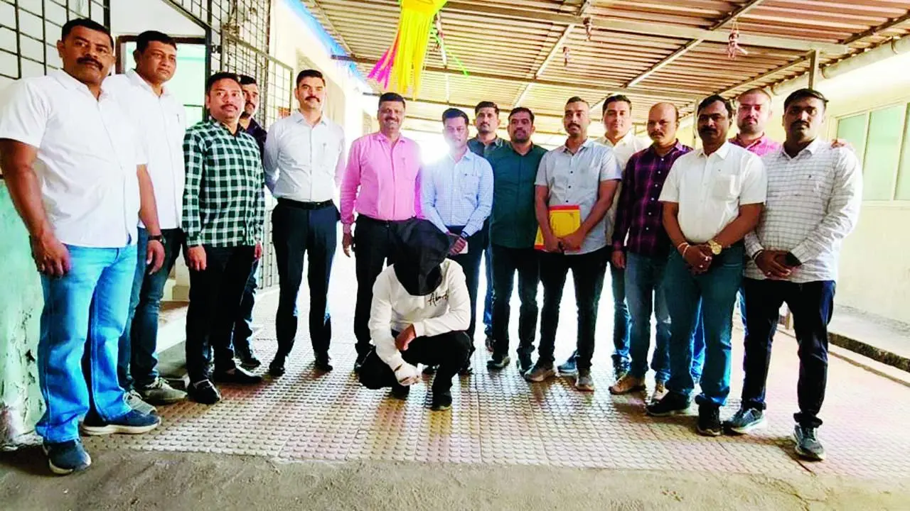 ક્રાઇમ બ્રાન્ચે ધરપકડ કરેલો એક આરોપી.