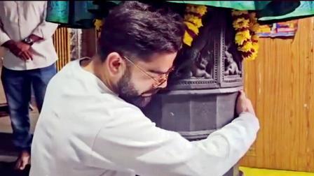 વિશાખાપટનમના શ્રી વરાહ લક્ષ્મી નરસિંહ સ્વામી મંદિરમાં વિરાટ કોહલી