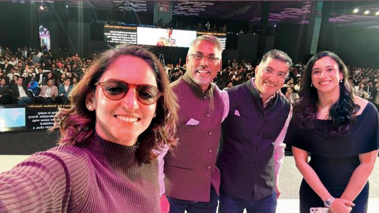 લગ્ન રદ થયા બાદ પ્રથમ વાર જાહેરમાં જોવા મળી સ્મૃતિ