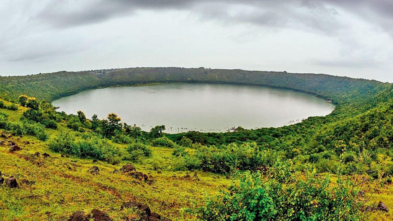 લોણાર ફેસ્ટિવલ