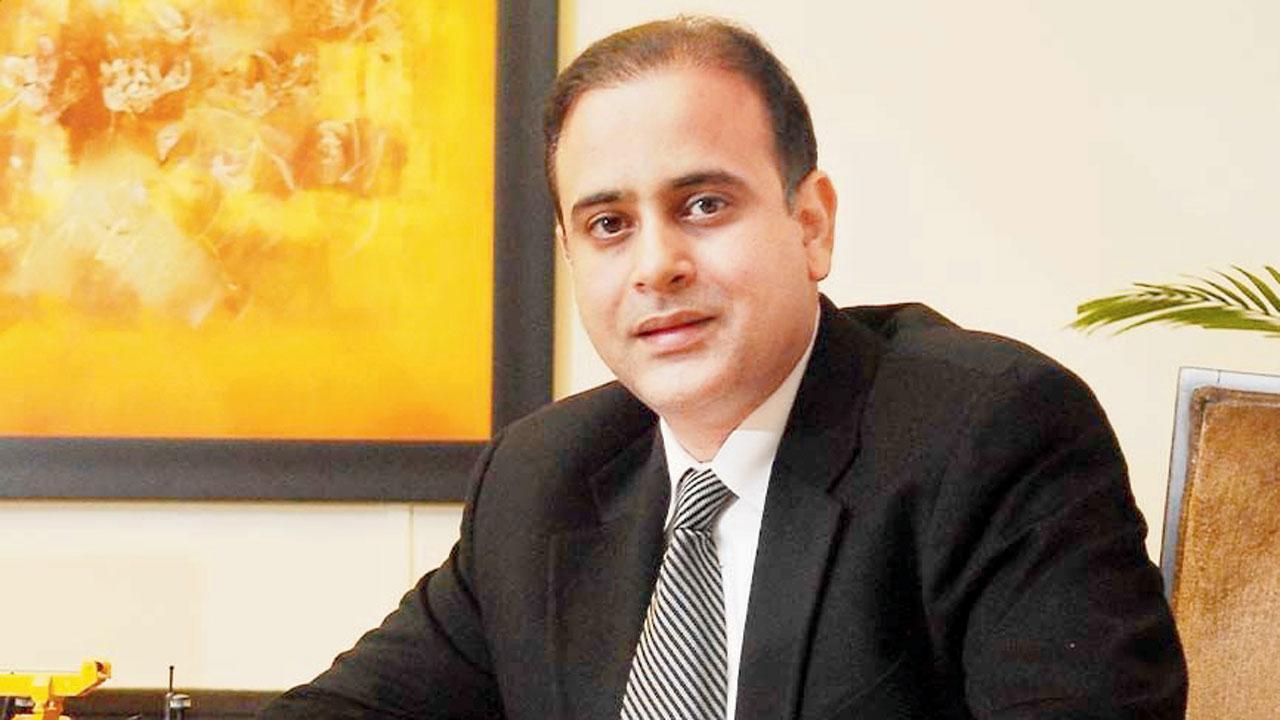 નિખિલ નંદા