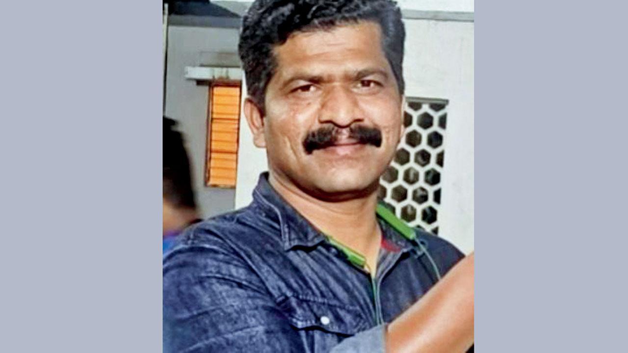 સબ-ઇન્સ્પેક્ટર અણ્ણા ગુંજાળ.