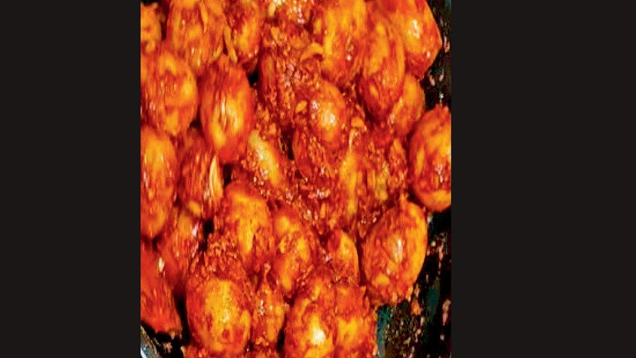 તીખી-તમતમતી વાનગી લસણિયા બટાટા