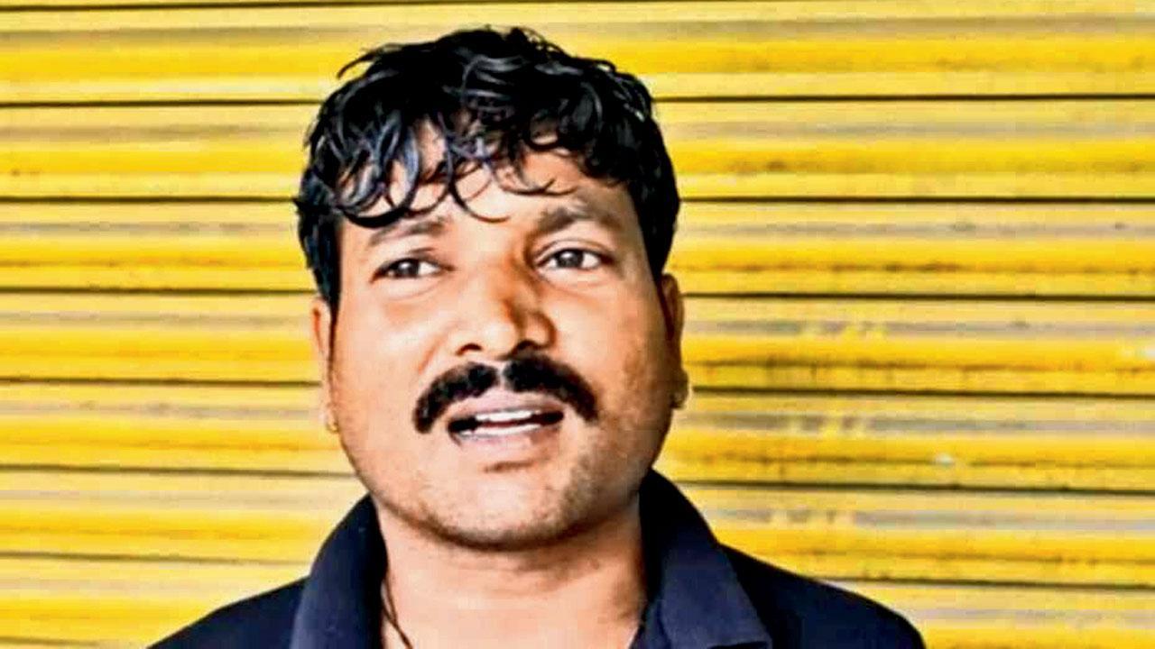 જીવ ગુમાવનારા વિજય ચૌહાણનો મોટો ભાઈ અજય ચૌહાણ કડિયાકામ કરે છે