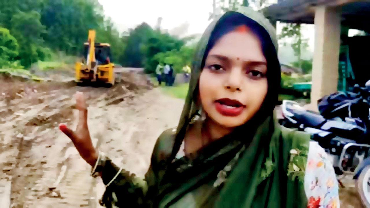 પ્રેગ્નન્ટ લીલા સાહુના વિડિયો રંગ લાવ્યા, ગામમાં રસ્તા બનાવવાનું કામ શરૂ થયું