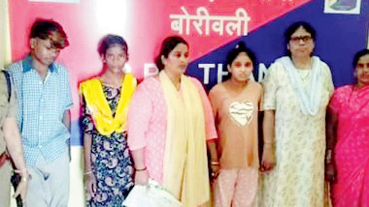 બોરીવલી RPF દ્વારા કરવામાં આવેલી કાર્યવાહીમાં પકડાયેલા ભિક્ષુકો.