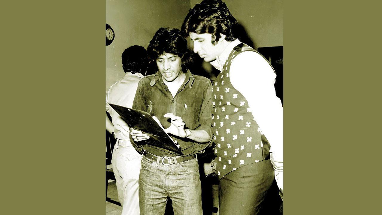 અમિતાભ બચ્ચન ચંદ્ર બારોટ સાથે