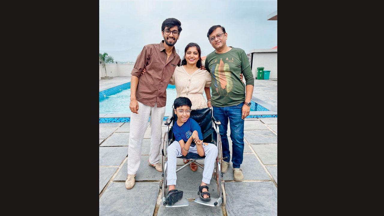 હૃદય દે​ઢિયા પરિવાર સાથે