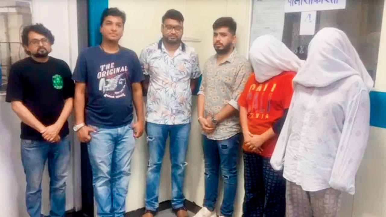 પુણેની ખરાડીમાં પૉશ સોસાયટીના ફ્લૅટમાંથી એકનાથ ખડસેના જમાઈ ડૉ. પ્રાંજલ ખેવલકરની ધરપકડ