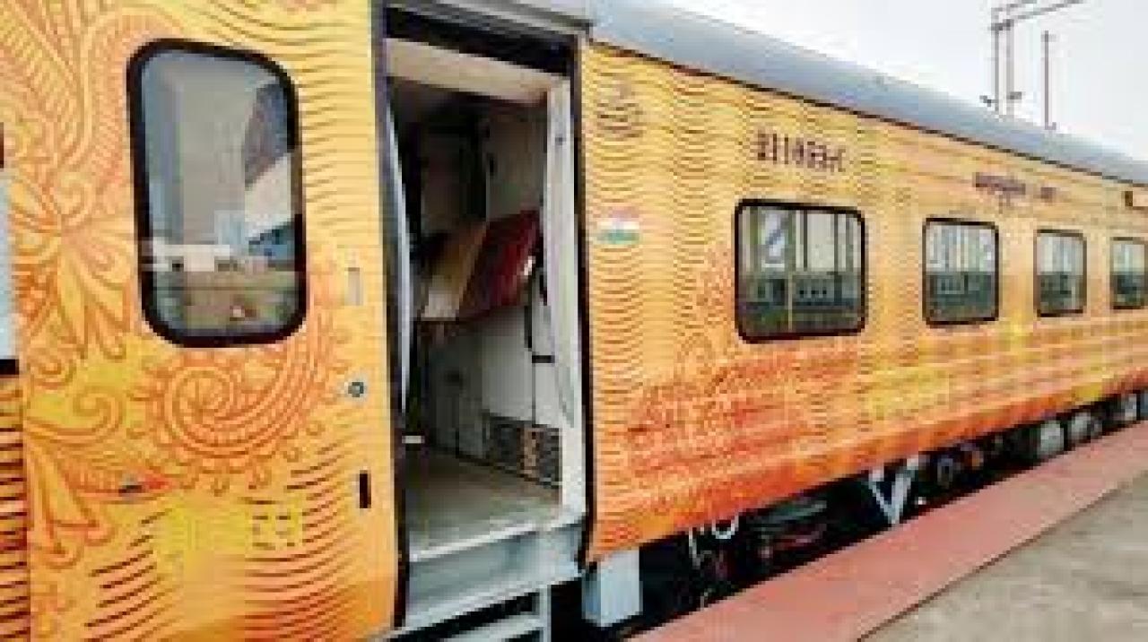 તેજસ એક્સપ્રેસ ટ્રેન