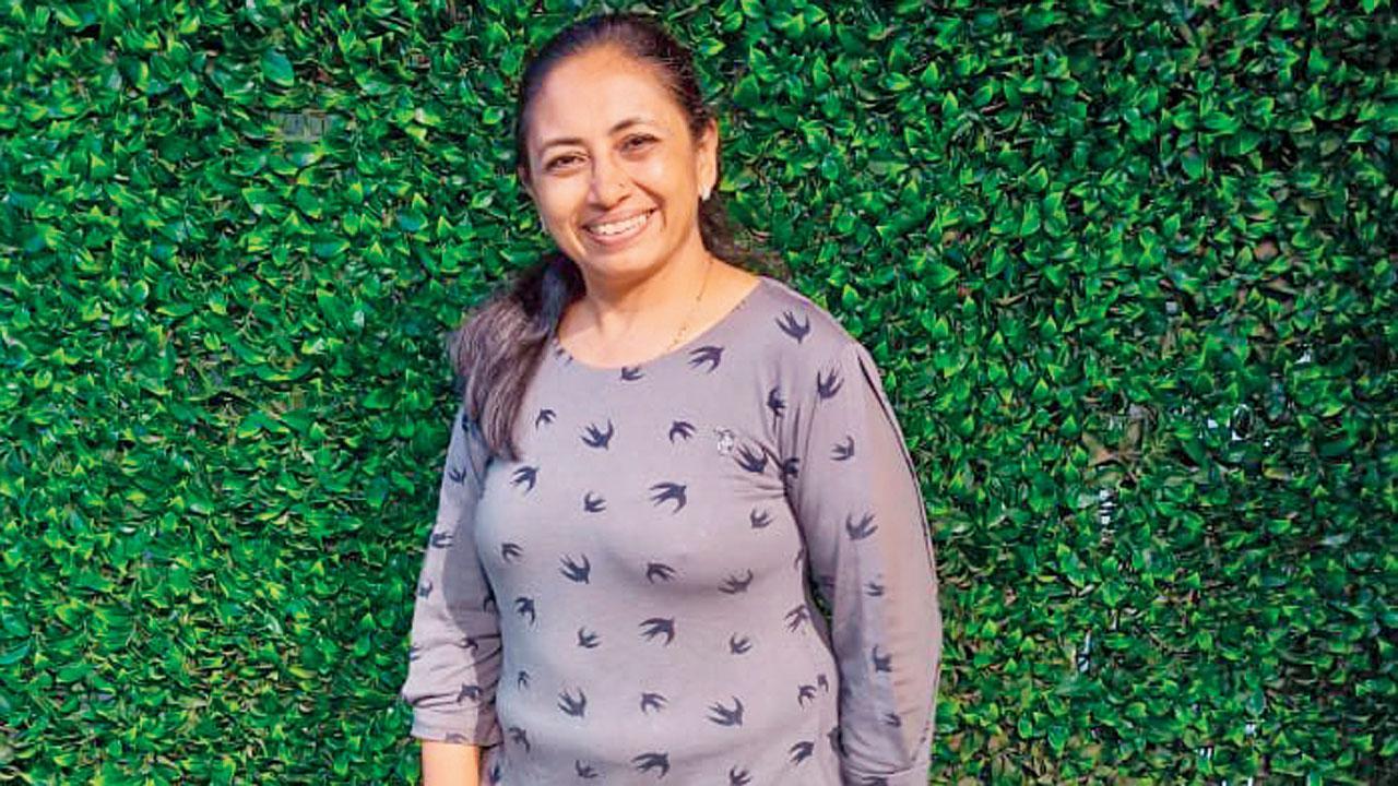 બાવન વર્ષના વંદના (અલ્પા) અતુલ ગાલા