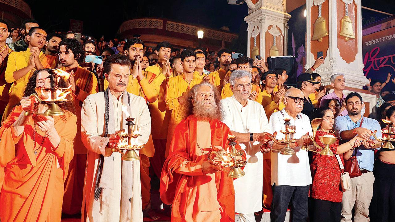 અનિલ કપૂર હૃષીકેશ પહોંચ્યો હતો