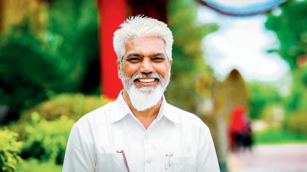 એજ્યુકેશન મિનિસ્ટર દાદાસાહેબ ભુસે