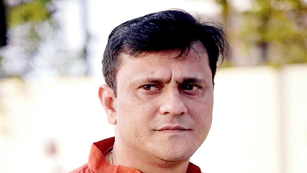 MNSના સંદીપ દેશપાંડે