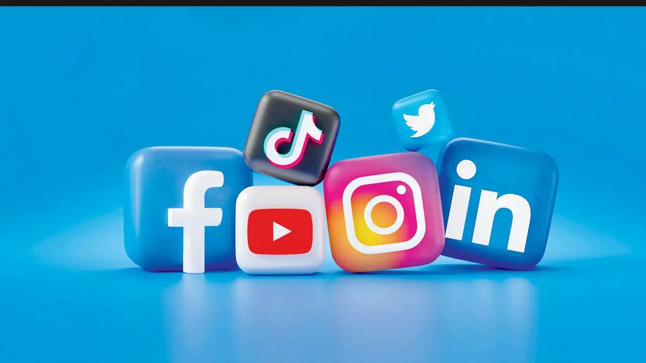 સોશ્યલ મીડિયાએ બનાવી દીધા સુપરસ્ટાર