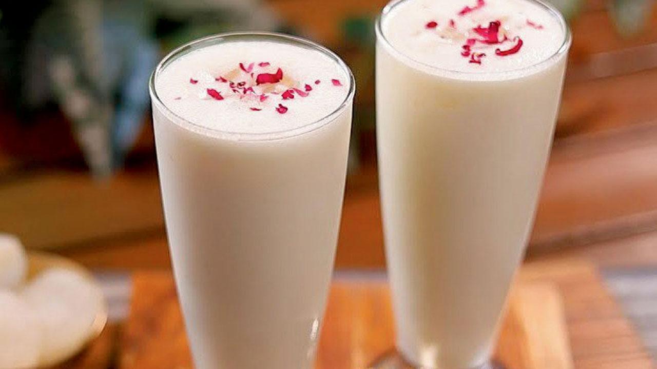 તાડગોળા મિલ્કશેક