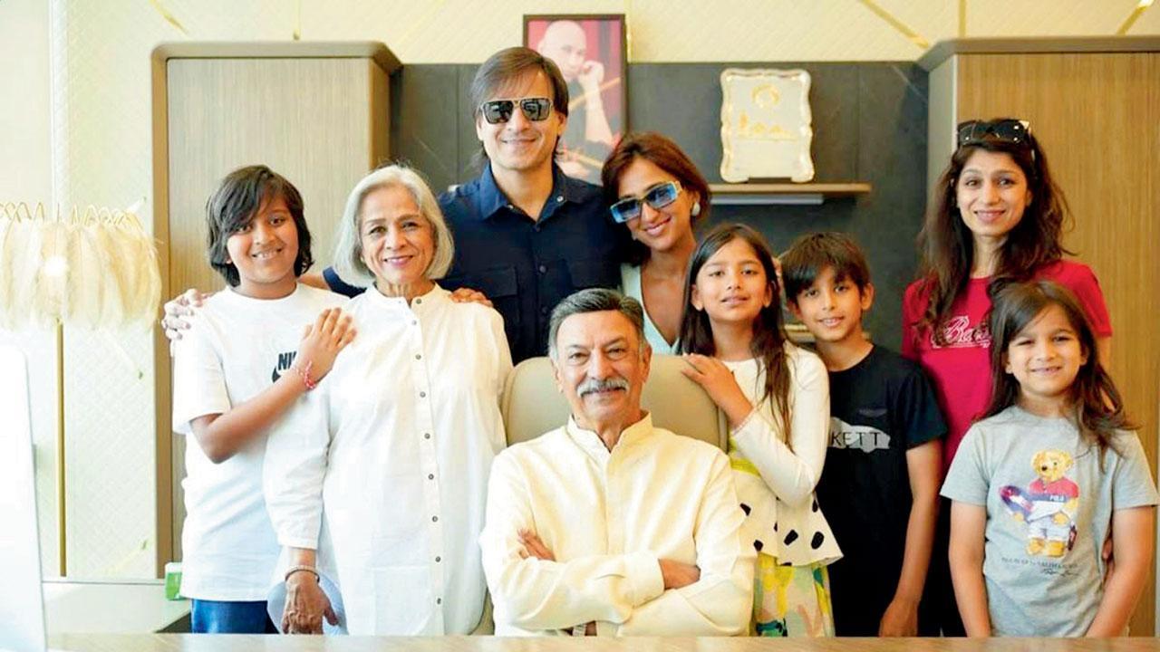 વિવેક ઑબેરૉય પરિવાર