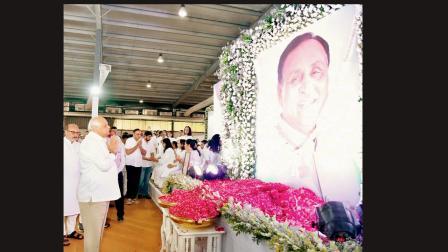 ગુજરાતના મુખ્ય પ્રધાન ભૂપેન્દ્ર પટેલ ઉપસ્થિત રહ્યા હતા અને વિજય રૂપાણીને શ્રદ્ધાંજલિ અર્પણ કરી હતી