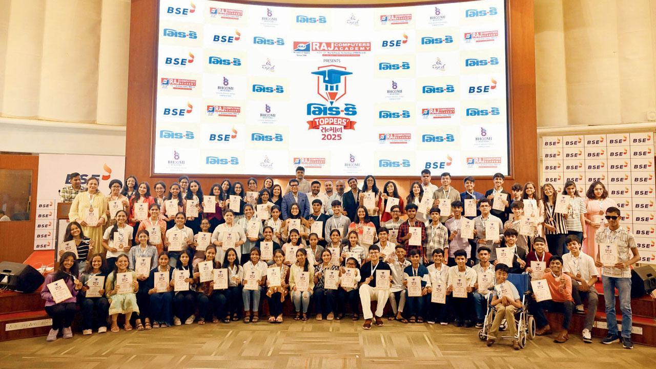 દસમા અને બારમા ધોરણના ગુજરાતી સ્કૂલ-ટૉપર્સ ઉપરાંત સ્પોર્ટ્‍સ તેમ જ અન્ય સિદ્ધિ મેળવનારા વિદ્યાર્થીઓનું સન્માન