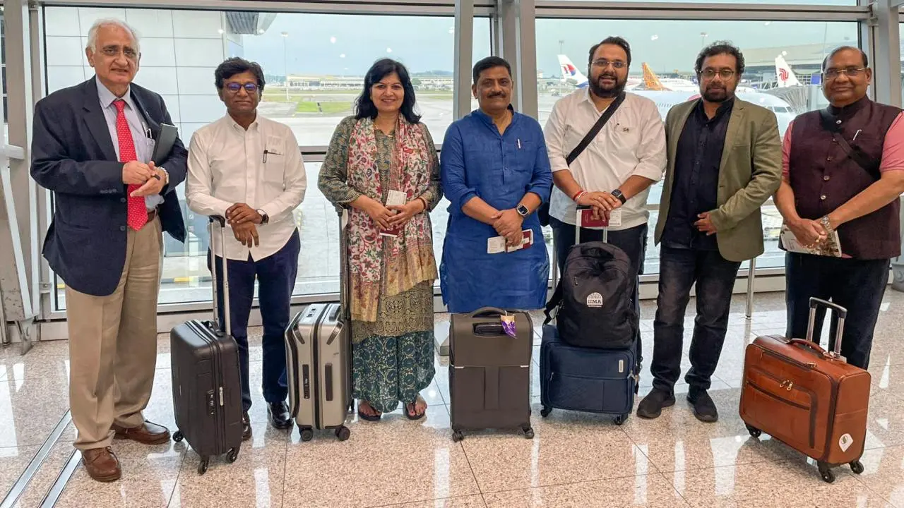 જેડી(યુ) સાંસદ સંજય કુમાર ઝાના નેતૃત્વમાં સર્વપક્ષીય સંસદીય પ્રતિનિધિમંડળ મલેશિયાના કુઆલાલંપુરથી રવાના થયું (તસવીર: એજન્સી)