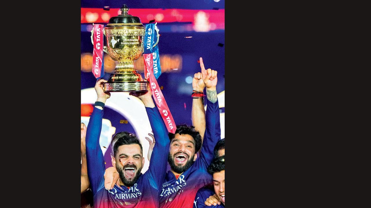 વિરાટ કોહલી, રજત પાટીલદાર