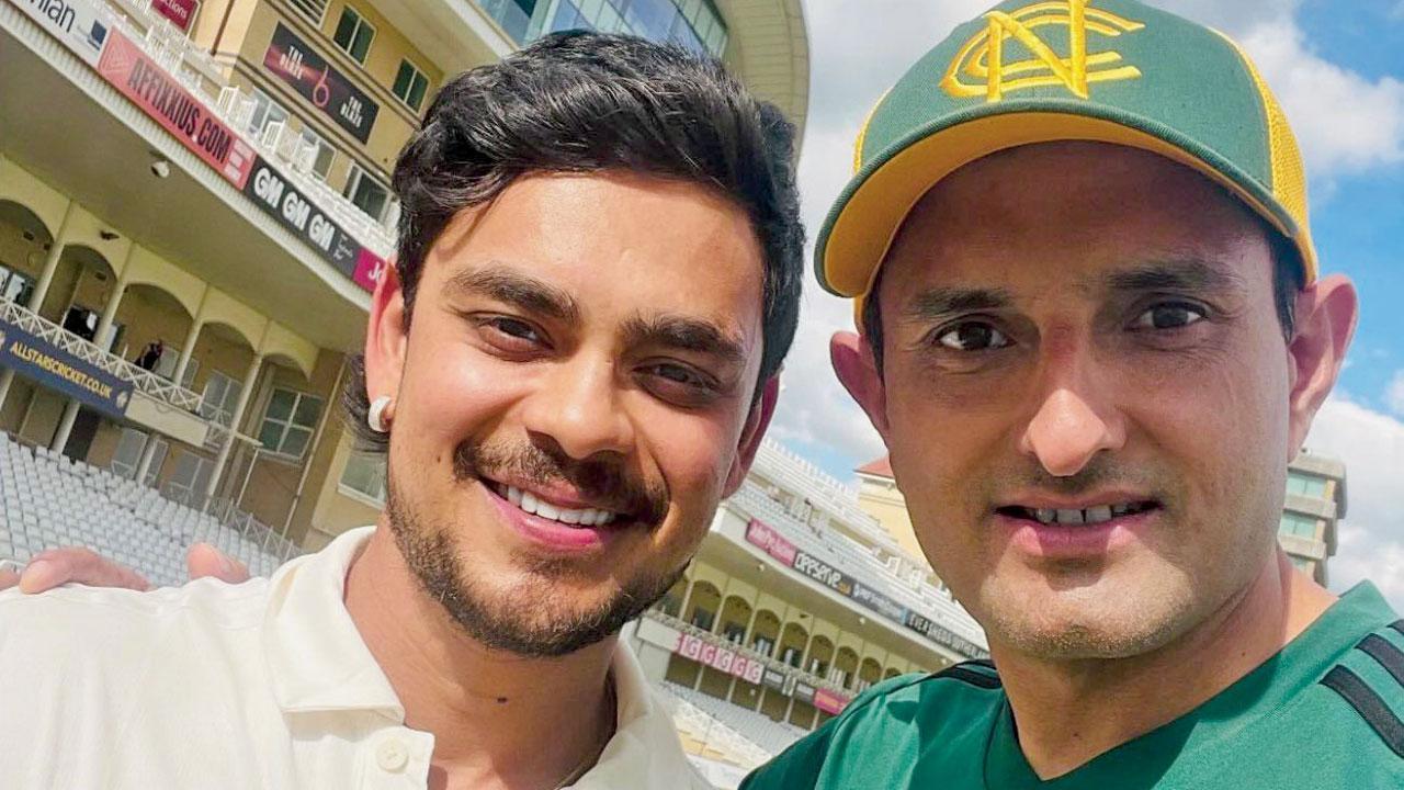 ઈશાન કિશન અને મોહમ્મદ અબ્બાસ.