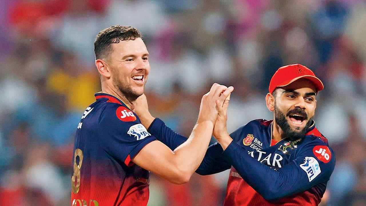 પ્લેયર ઑફ ધ મૅચ કોણ બનશે? વૉર્નર કહે છે કે જોશ હેઝલવુડ, વૉટ્સન કહે છે કે વિરાટ કોહલી.