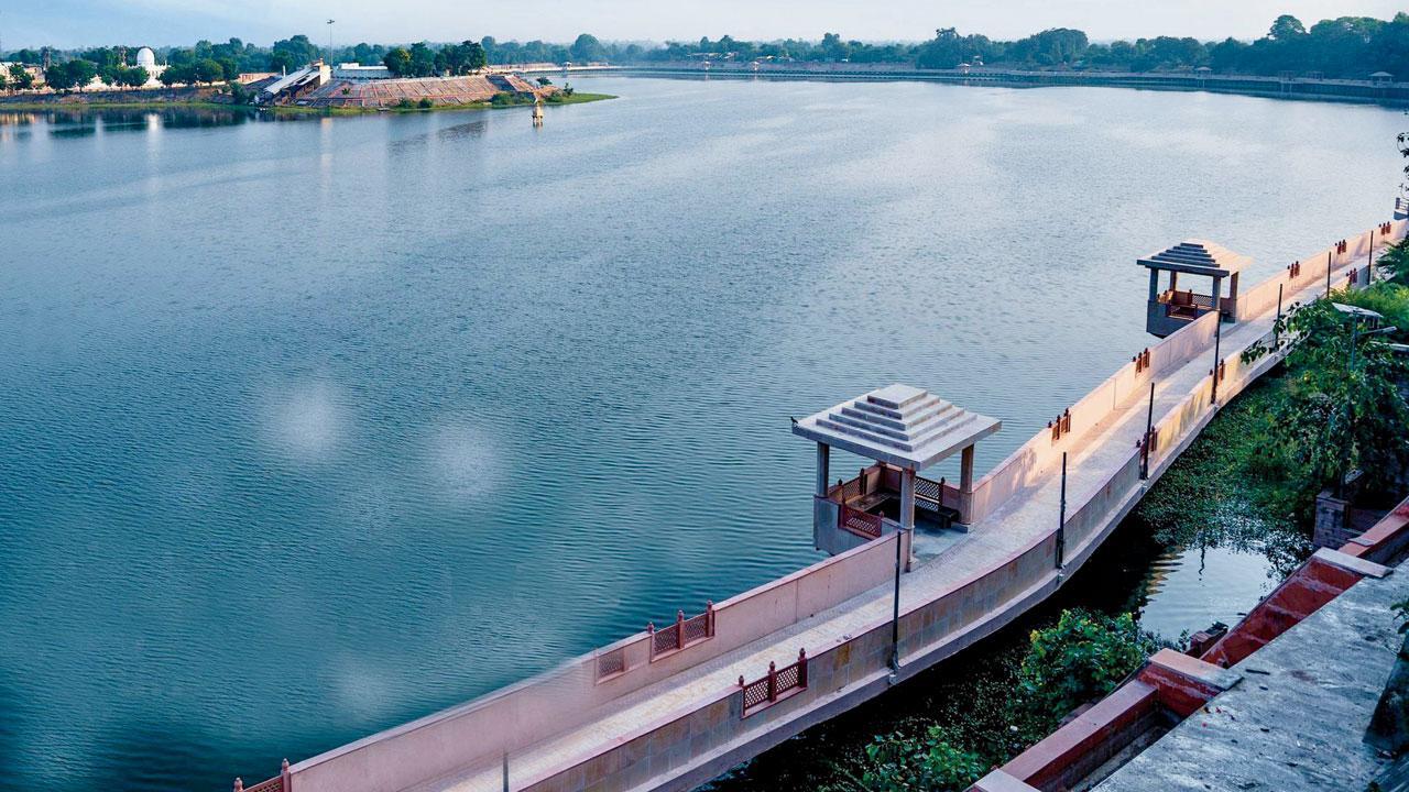 શર્મિષ્ઠા તળાવ