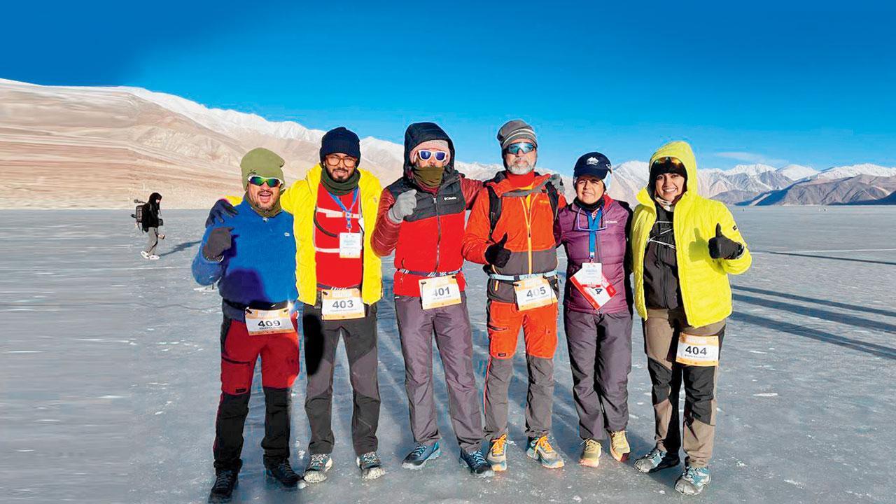 પૅન્ગૉન્ગ ફ્રોઝન લેક મૅરથૉનમાં ભાગ લેનારા મુંબઈગરા