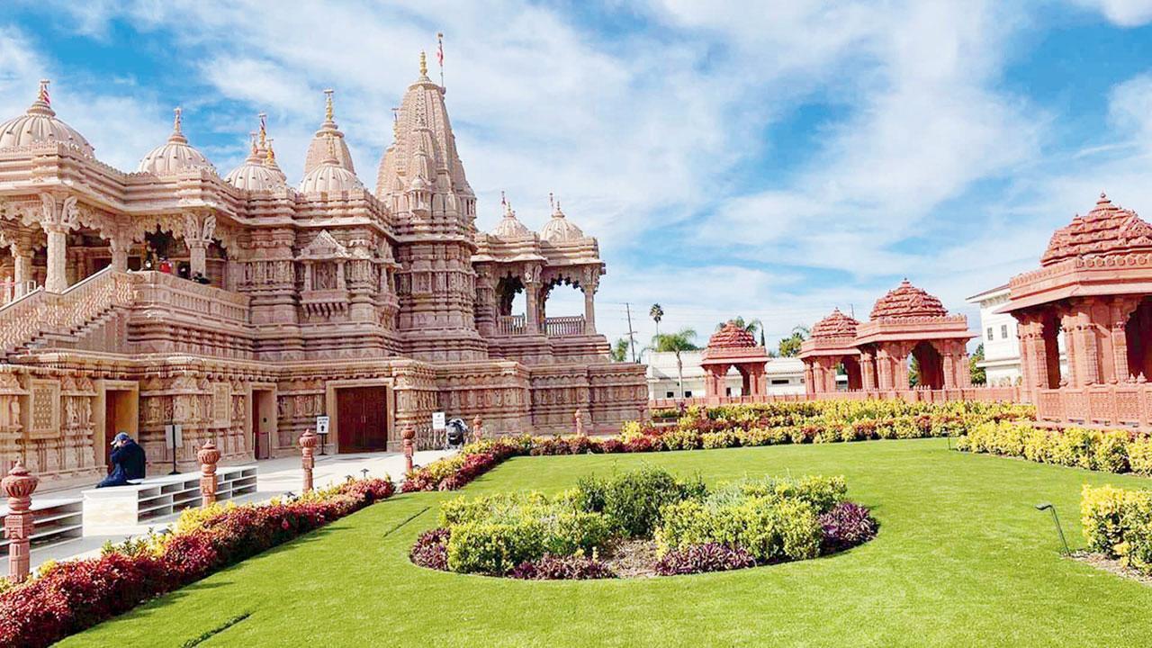 અમેરિકાના કૅલિફૉર્નિયામાં ચિનો હિલ્સસ્થિત BAPS હિન્દુ મંદિરમાં તોડફોડ