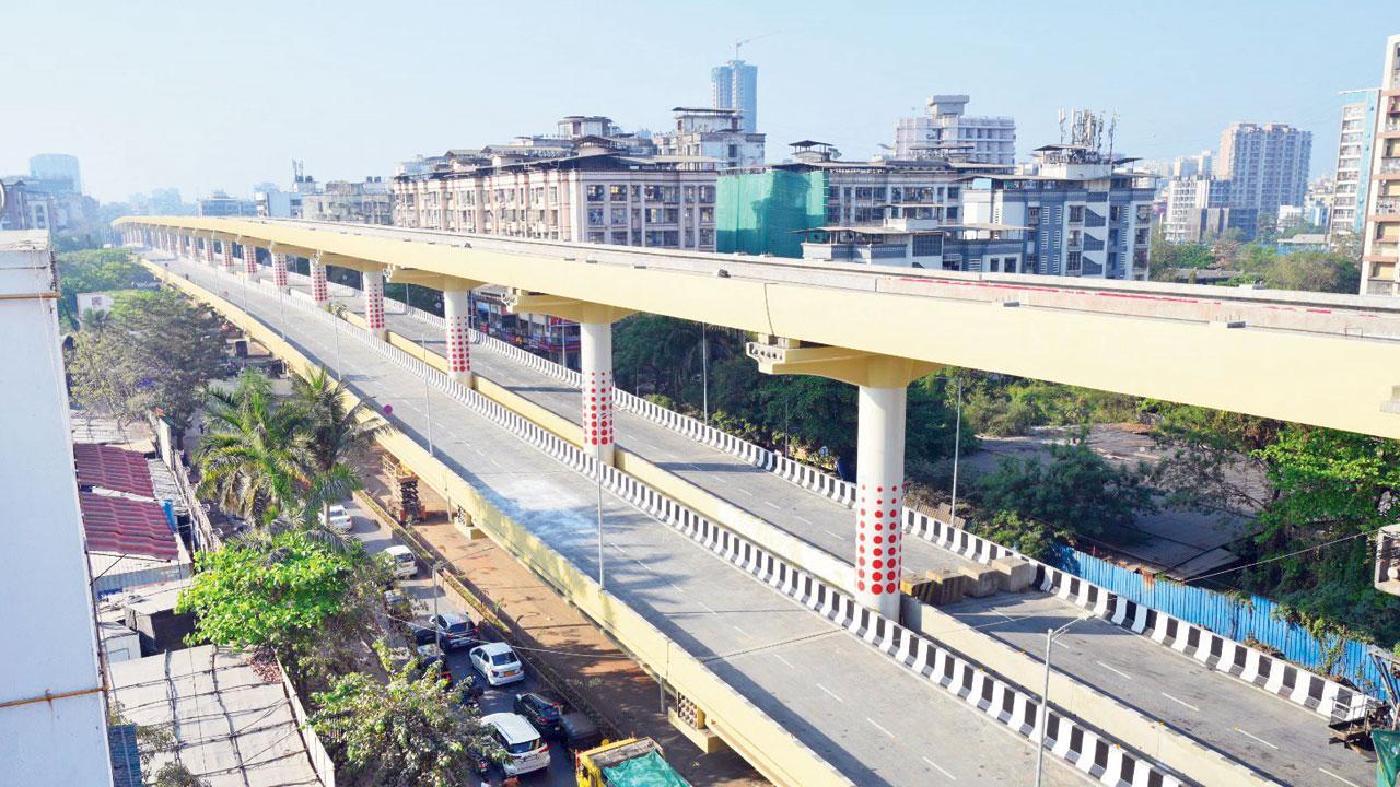 ડબલ ડેકર ફ્લાયઓવર