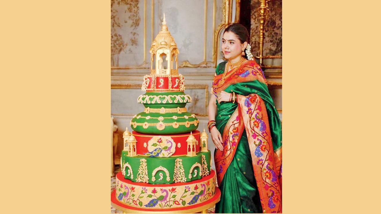 મહારાષ્ટ્ર દિન નિમિત્તે રાજ્યની ભવ્ય સંસ્કૃતિ દર્શાવતી ખાઈ શકાય એવી કેક