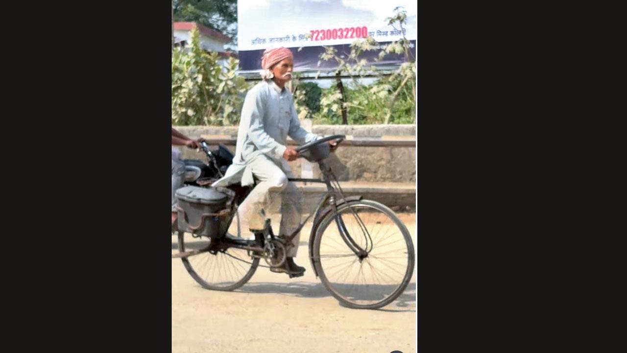 ચાચાએ જૂની સાઇકલમાં જુગાડ કરીને એને મૉડિફાય કરી