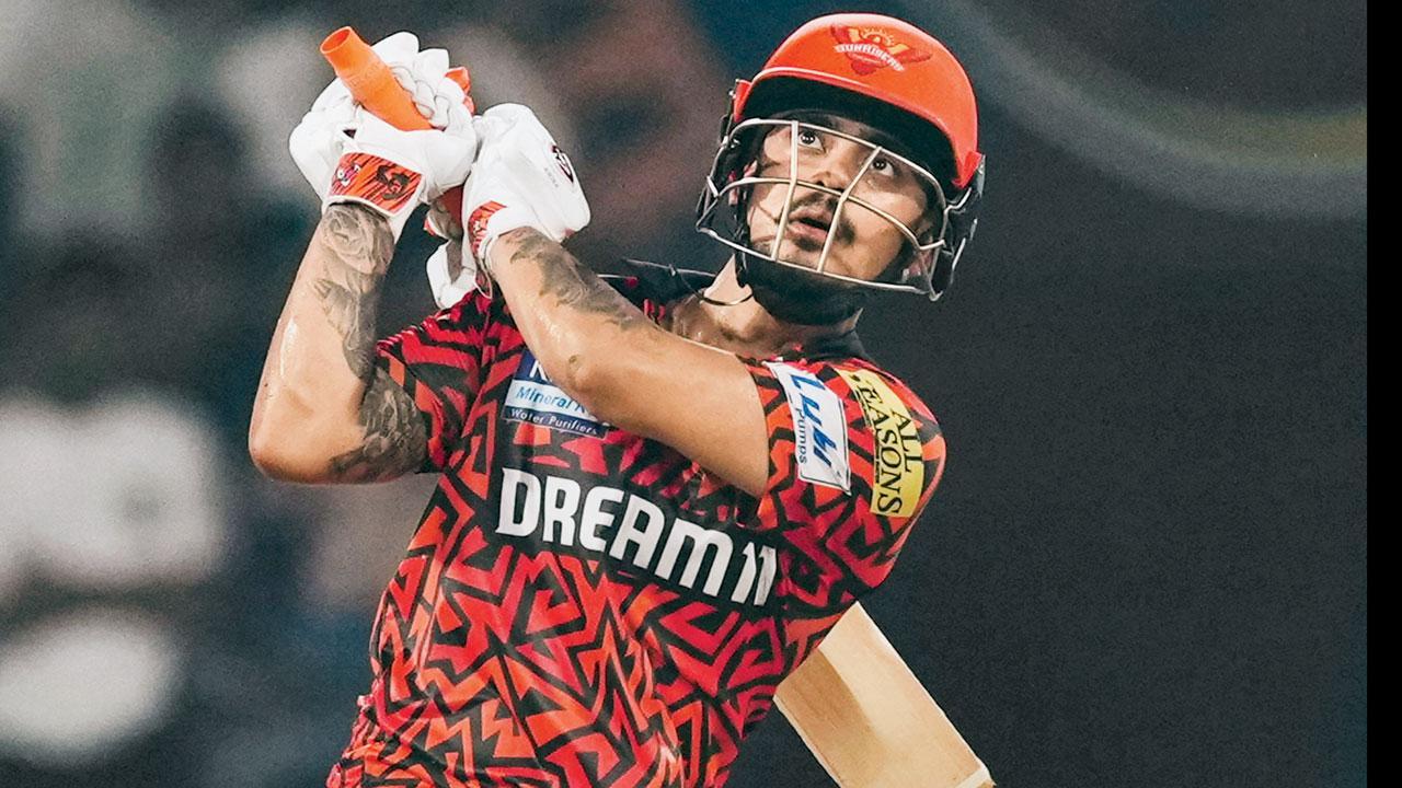 સનરાઇઝર્સ હૈદરાબાદનો ઈશાન કિશન ૪૮ બૉલમાં ૯૪ રનની આક્રમક ઇનિંગ્સ રમ્યો હતો