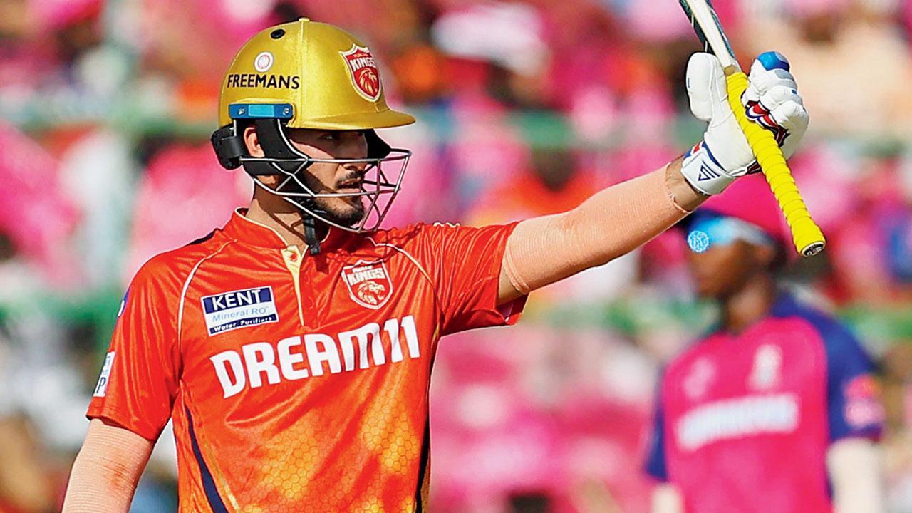 પંજાબના નેહલ વઢેરાએ ૩૭ બૉલમાં આક્રમક ૭૦ રન ફટકાર્યા હતા.