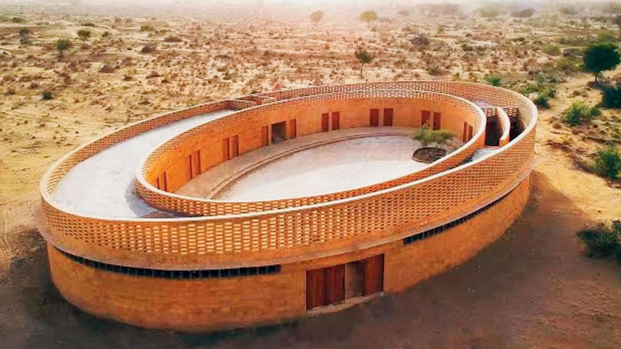 રાજસ્થાનની રાજકુમારી રત્નાવતી ગર્લ્સ સ્કૂલ.