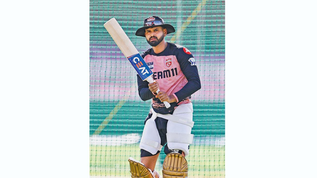 આંગળીઓમાં ઇન્જરીને કારણે રાજસ્થાન રૉયલ્સ સામેની મૅચમાં બીજી ઇનિંગ્સમાં મેદાનની બહાર રહ્યો હતો શ્રેયસ ઐયર.