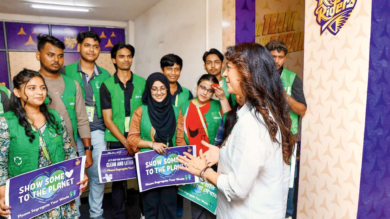 આ અભિયાન માટે કલકત્તાની માલિકણ જુહી ચાવલાએ ગ્રીન ટીમને પ્રોત્સાહિત કરી હતી.