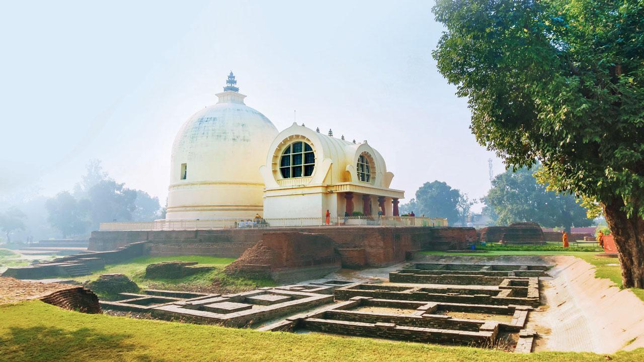 મહાપરિનિર્વાણ મંદિર.